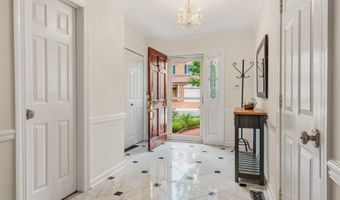 6313 MANCHESTER Way, Alexandria, VA 22304
