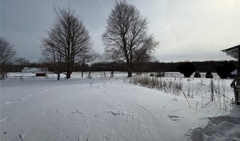 8751 CROSSINGVILLE Rd, Albion, PA 16401