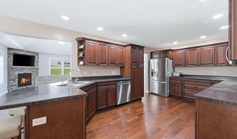 3335 Kellygreen Dr, Angola, IN 46703