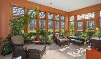 1653 Chapel Ridge Ln, Adams Twp., PA 16046