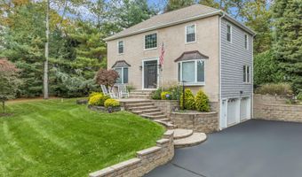 34 Serpentine Dr, Atlantic Highlands, NJ 07716