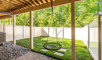 42460 MILDRED LANDING Sq, Ashburn, VA 20148