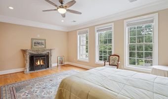 10813 LOCKLAND Rd, Potomac, MD 20854