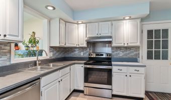 113 Gazo Ave, Burlington, VT 05408