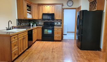 3014 Ridgetop Rd, Ames, IA 50014