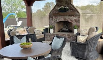 118 Flowers Ln, Brandon, MS 39047