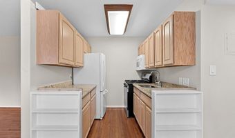 4227 AMERICANA Dr 102, Annandale, VA 22003