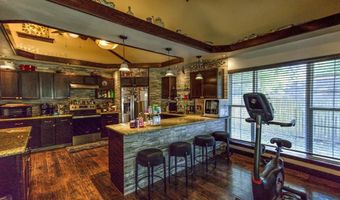 914 S A St, Arkansas City, KS 67005
