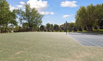 1432 Arden View Dr, Arden Hills, MN 55112