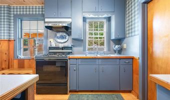 355 Scott Rd, Cumberland, RI 02864
