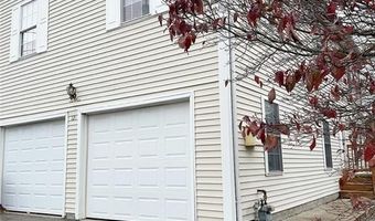 121 Hillwood St, Cranston, RI 02920