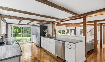 313 Berlin Rd, Bolton, MA 01740