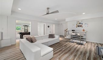 765 Falls Landing Ct, Alpharetta, GA 30022