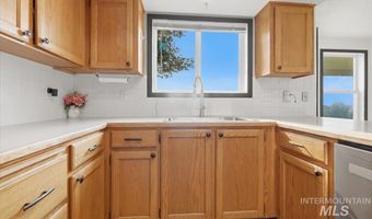 24440 Kenridge Rd, Caldwell, ID 83607