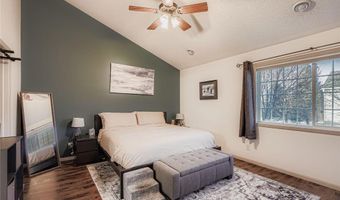 6887 Folkestone Rd 712, Apple Valley, MN 55124