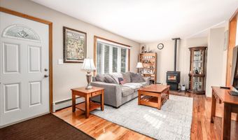 46 Jeanette Rd, Danbury, CT 06811