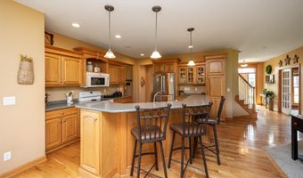 106 SW Stonegate Dr, Ankeny, IA 50023