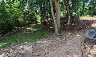 218 Central Ave, Ansted, WV 25812