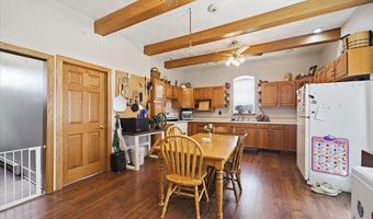 922 3rd Ave, Ackley, IA 50601
