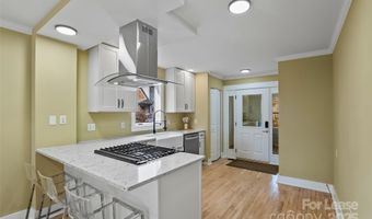 5 Elmore St, Asheville, NC 28804