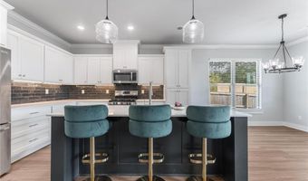931 Moosehead St, Bentonville, AR 72713
