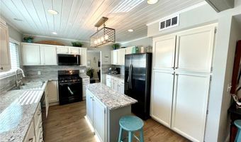 2246 Windsor Dr, Henderson, NV 89014