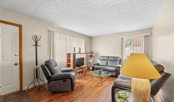 219-221 Kenwood Ave, Akron, OH 44313