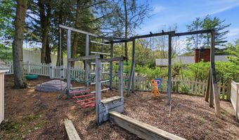 79 Buckboard Ln, Bristol, CT 06010