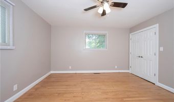 110 N Claybon Dr, Advance, NC 27006