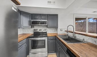 300 Briarcrest Dr 140, Ann Arbor, MI 48104