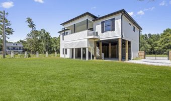 100 Blue Ridge Ct, Bay St. Louis, MS 39520