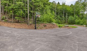 78 Cates Ln, Brookfield, NH 03872