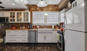 429 NE 8th St, Abilene, KS 67410
