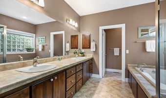 380 Mountaingate Dr, Springfield, OR 97478
