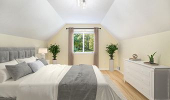 23 Lake Shore County Rd, Beverly Shores, IN 46301