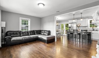 74 Benz St, Ansonia, CT 06401