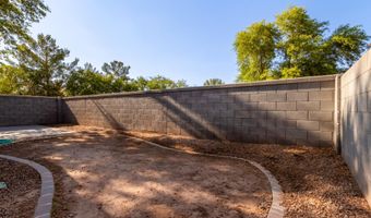 484 E RAINBOW Dr, Chandler, AZ 85249