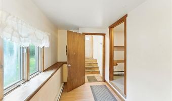 130 S Niantic Dr, Charlestown, RI 02813