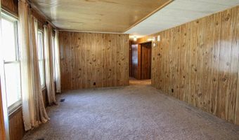 443 Piccadilly Cir, Bismarck, ND 58504
