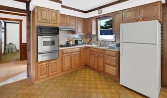 644 Berkeley Ave, Beachwood, NJ 08722