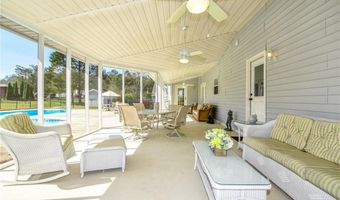 2447 OAKWOODS Ln, Alexander City, AL 35010