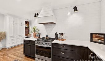 3020 Holt St, Charlotte, NC 28205