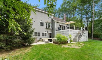 9 Cherry Ln, Bedford, NH 03110