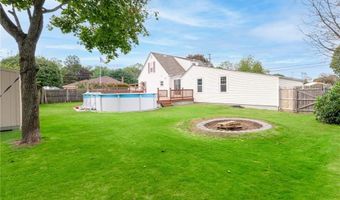 25 Woodbine St, East Providence, RI 02915