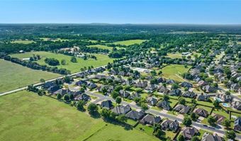 903 SW Edinburgh Ave, Bentonville, AR 72713