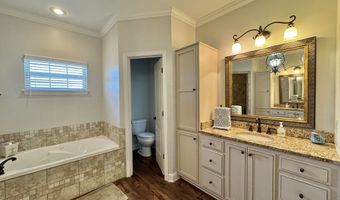 106 Cambridge Cv, Batesville, MS 38606