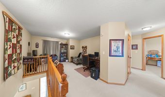 824 Tennyson Ave, Ames, IA 50014