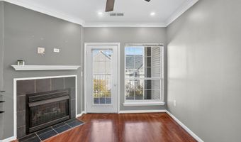 4854 EISENHOWER Ave 447, Alexandria, VA 22304