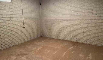 509 N 12th St, Albia, IA 52531
