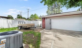 15274 Regina Ave, Allen Park, MI 48101
